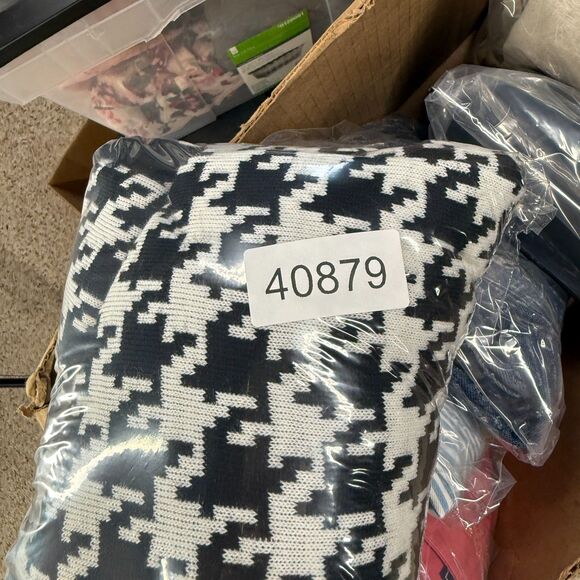 Sag Harbor Top Women L Large Black Geometric Long Sleeve Cotton Round Neck - Picture 6 of 6